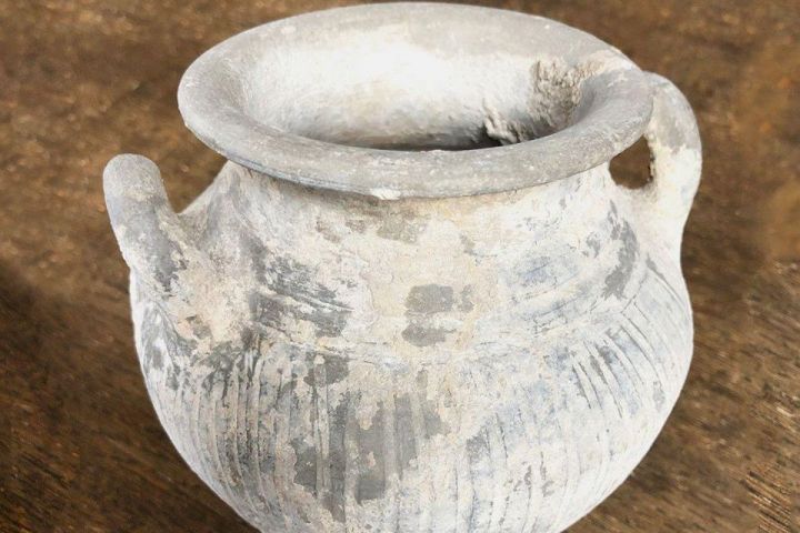 Žena je napravila posudu. Sasvim jednostavna, obična stvar.