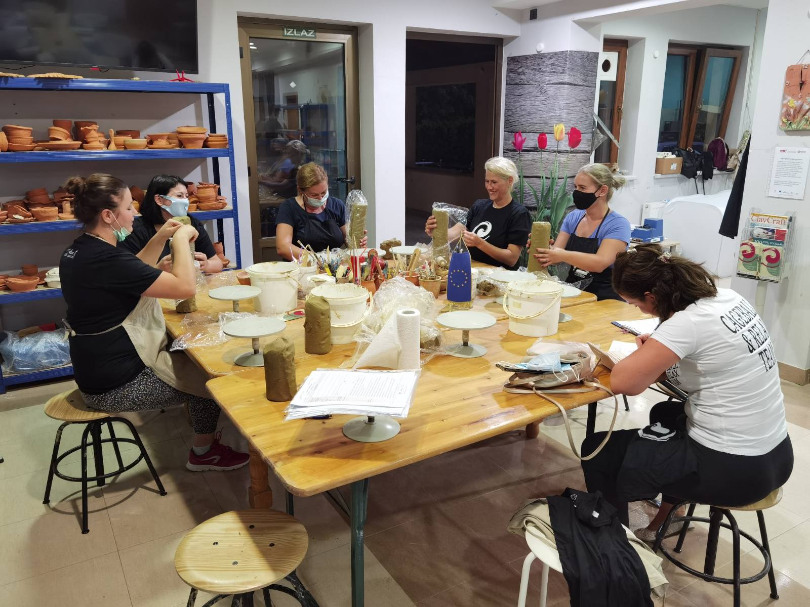 Četiri nove skupine polaznika tečaja Uvod u keramiku i lončarstvo